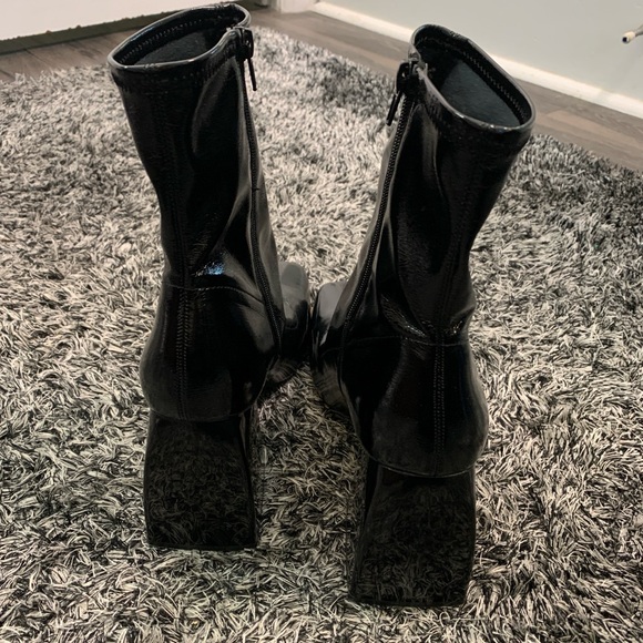 Call It Spring Booties Vegan Patent Faux Leather Zip up Retro Block Heel size 10 - Picture 4 of 9